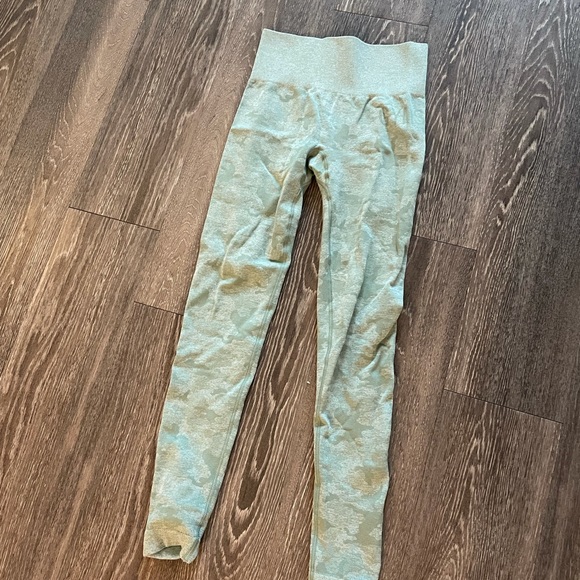 Gymshark Adapt Green Camo Leggings - XS - Picture 4 of 5
